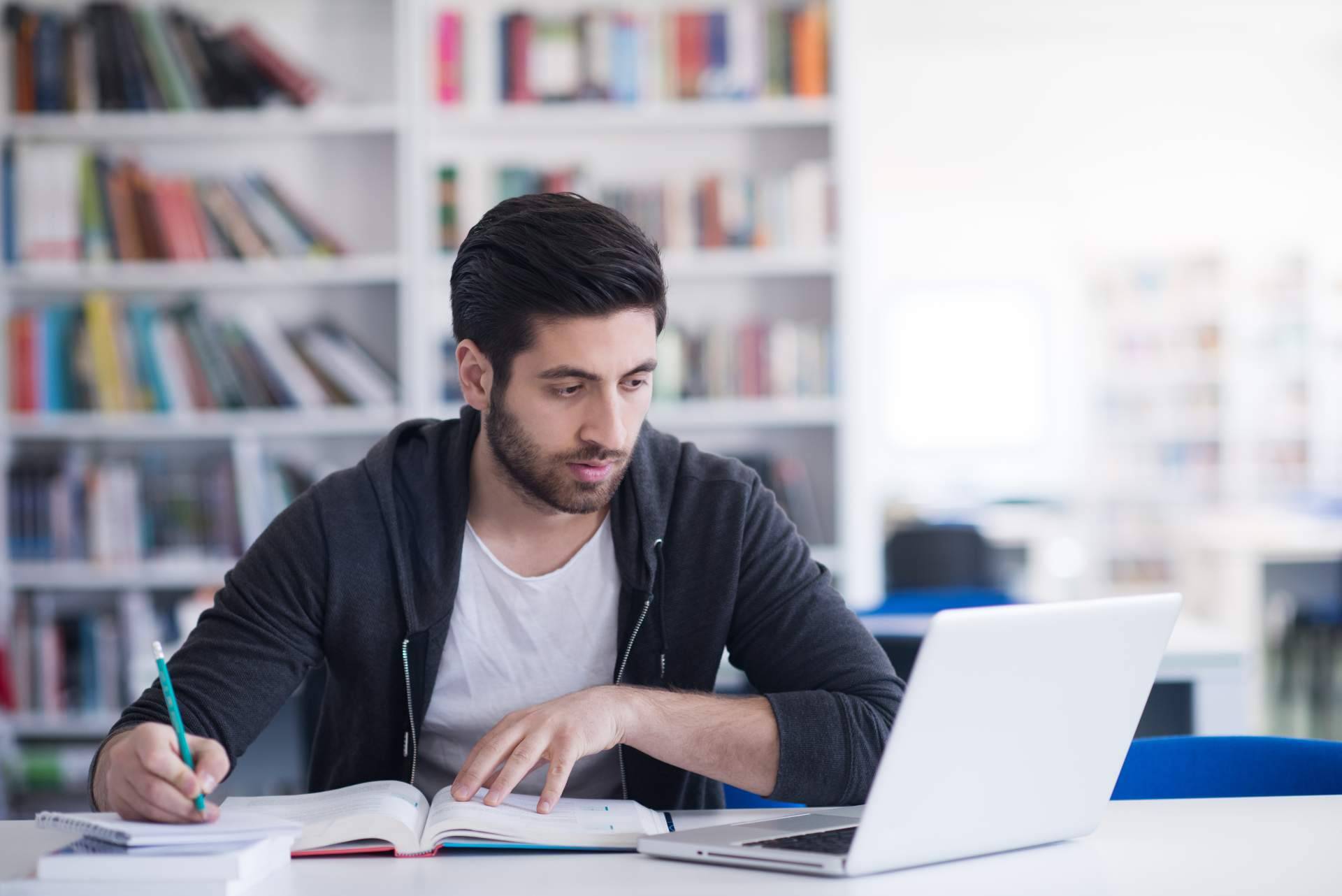 ¿Por qué son importantes los software antiplagio? Ayuda Universitaria