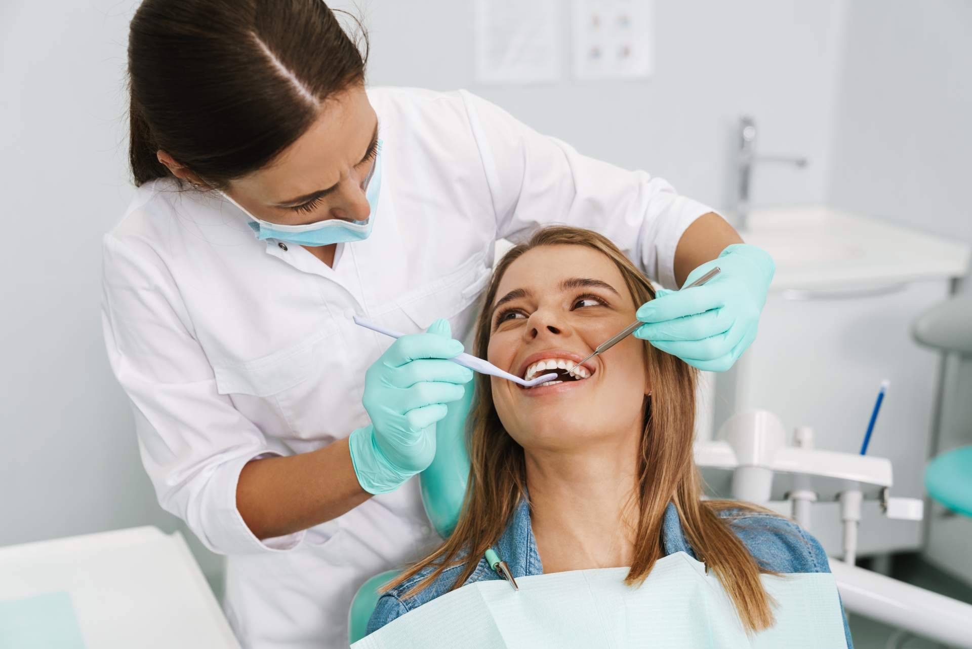 Robdental, la clínica dental en Sarrià, ofrece recomendaciones a la hora de escoger un centro de salud bucodental
