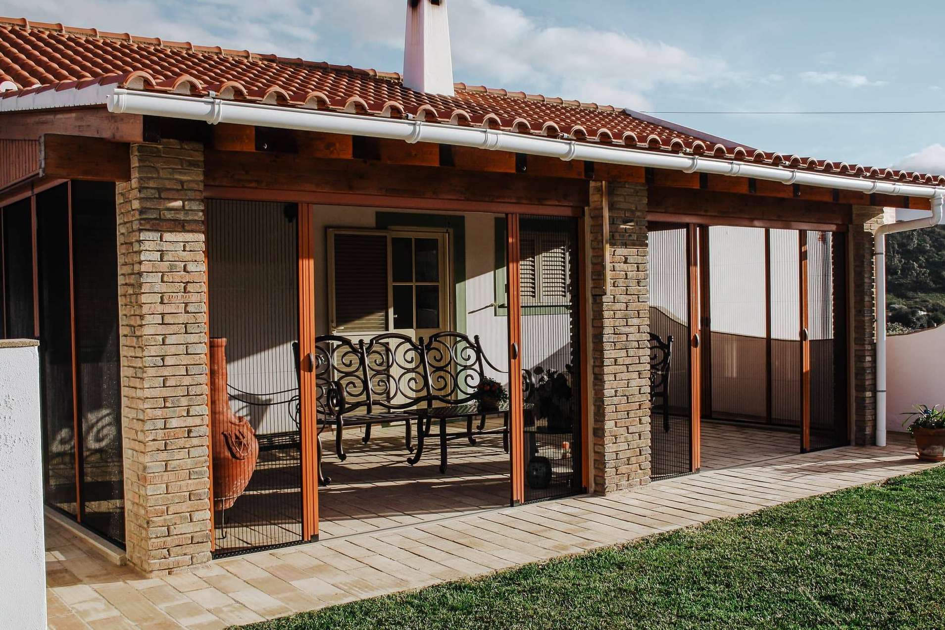 Mosquiteras para puertas a medida de la mano de Mosquiterasbaratas.com