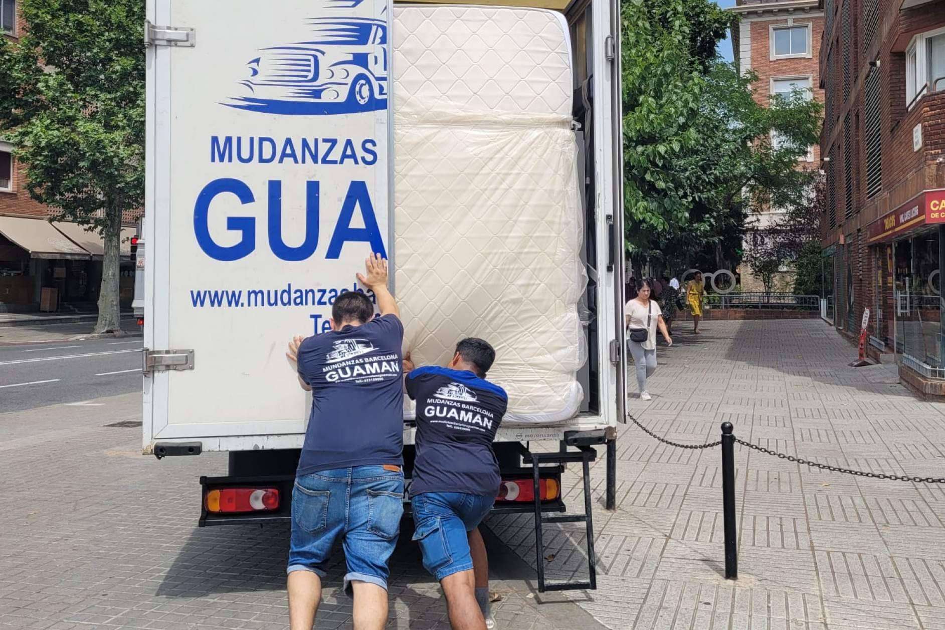 Razones por las que contar con una empresa de desmontaje de muebles para una mudanza, con Mudanzas Guaman e Hijos