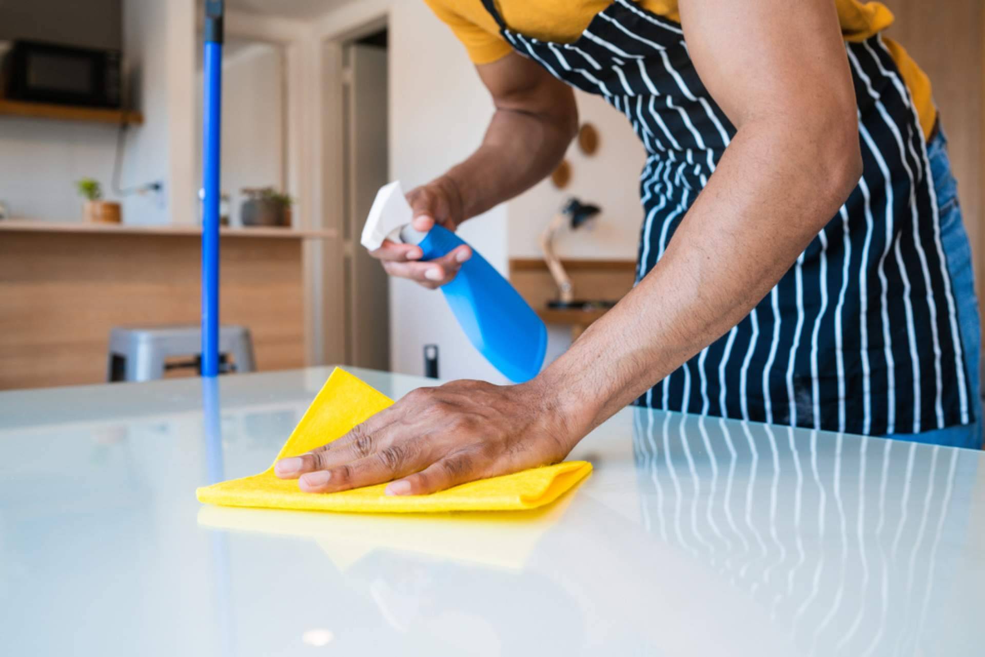 ¿Qué beneficios que aporta la nueva normativa para empleados del hogar?, por MZG Asesores