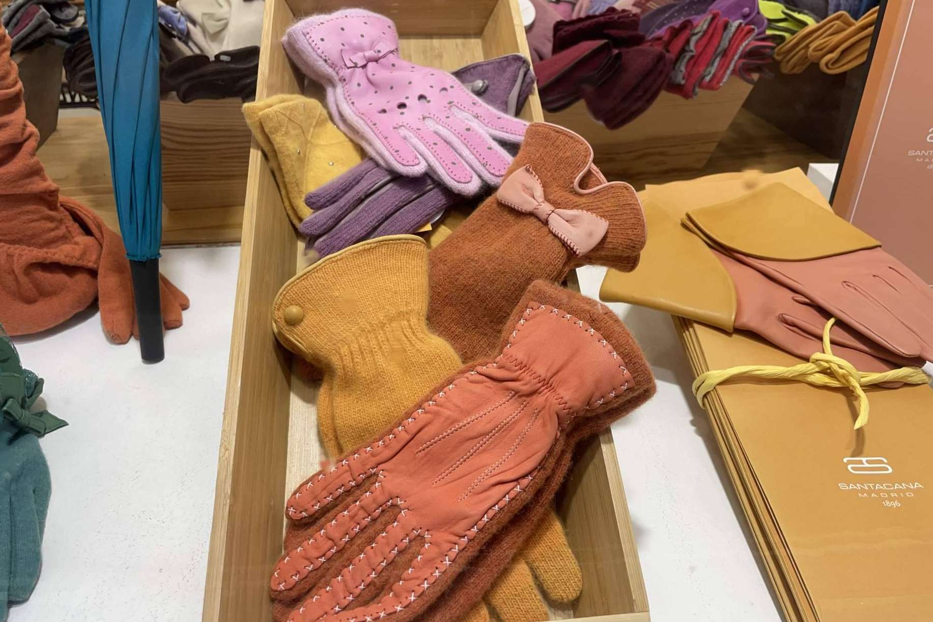 Los nuevos guantes de lana reciclada de Santacana
