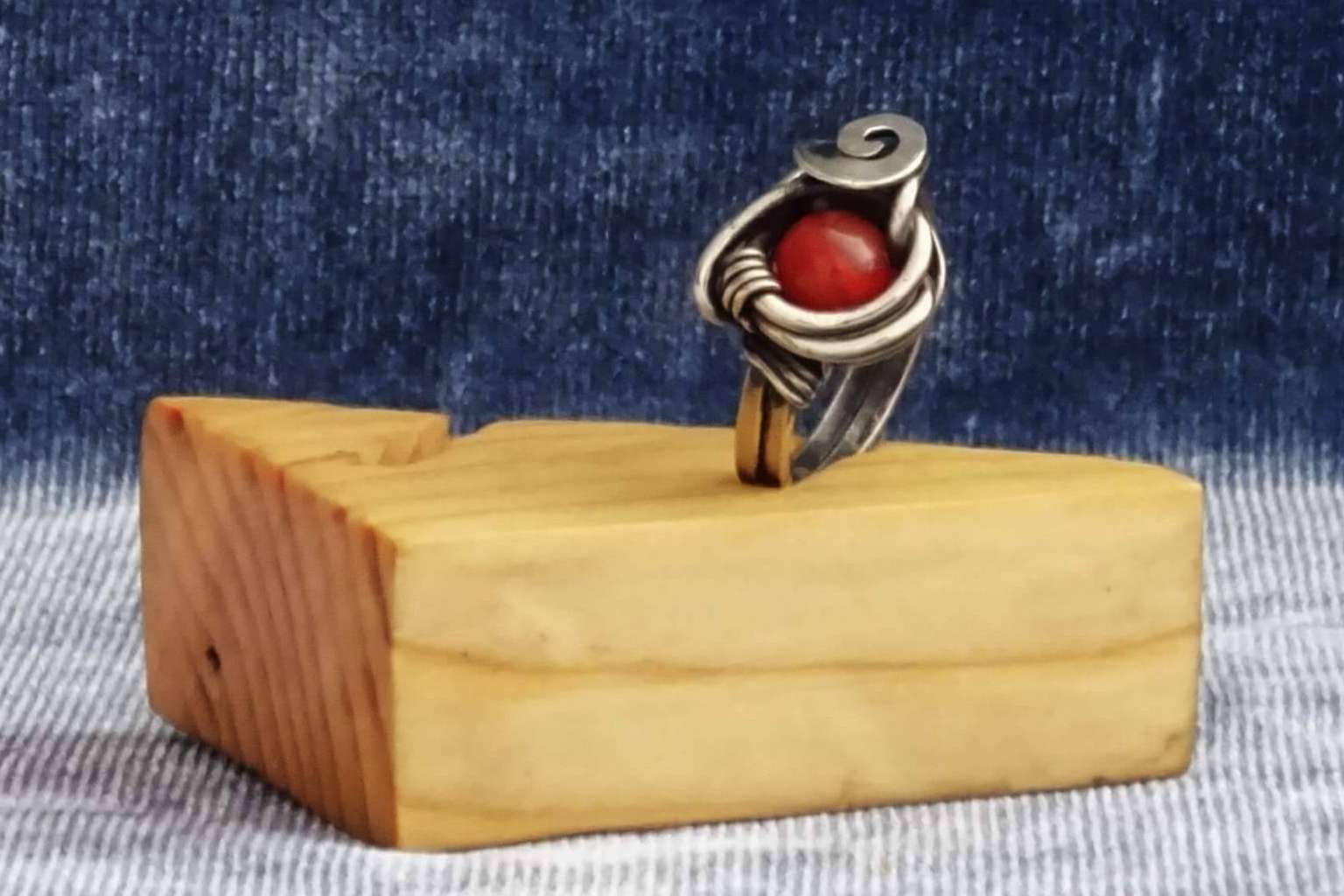 La firma Ecolibrí ofrece joyas artesanales de plata