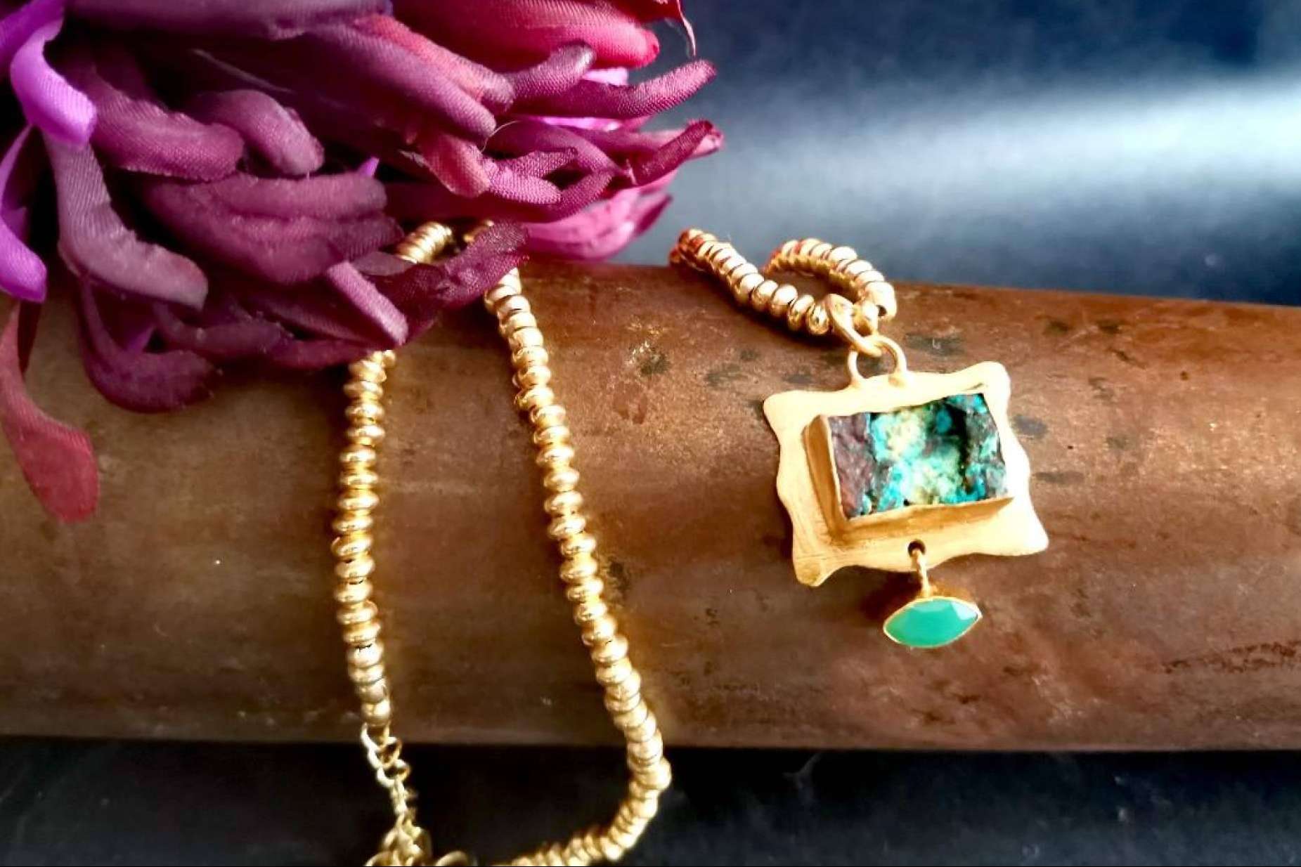 Joyas artesanales como complemento perfecto para las cenas de Navidad, de la mano de Isabel Lamadrid