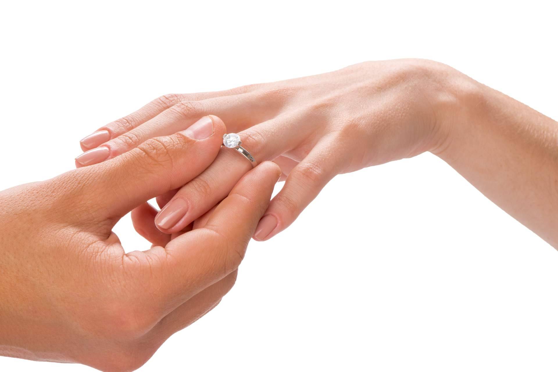 Las nuevas tendencias en anillos de compromiso de Jael Joyería
