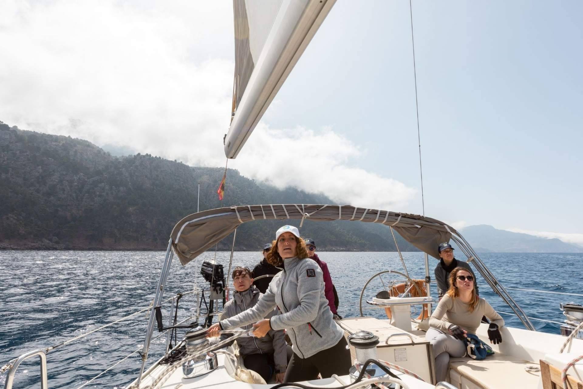 Formarse con el curso PER online de 5 semanas de la mano de Alamar Sailing
