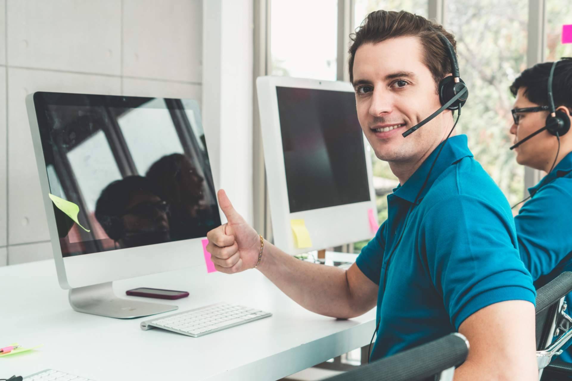 Gestión de llamadas entrantes por IA, atención al cliente continua con Premium Numbers