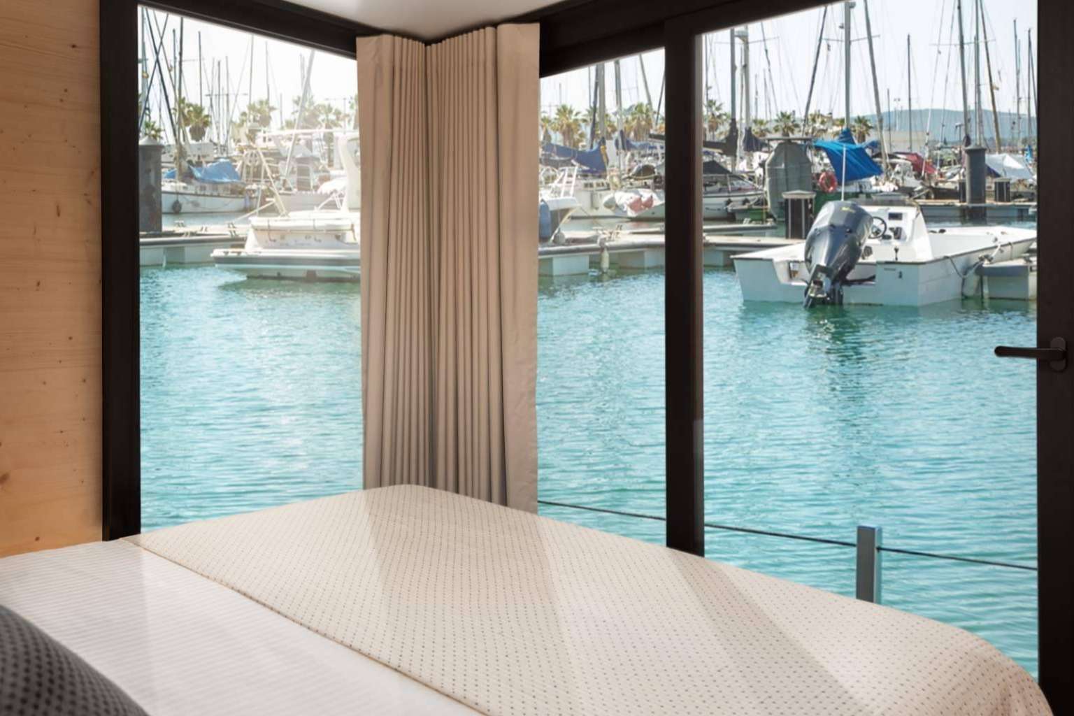 Boat Haus ofrece la oportunidad de disfrutar de unas vacaciones excepcionales en La Línea de la Concepción