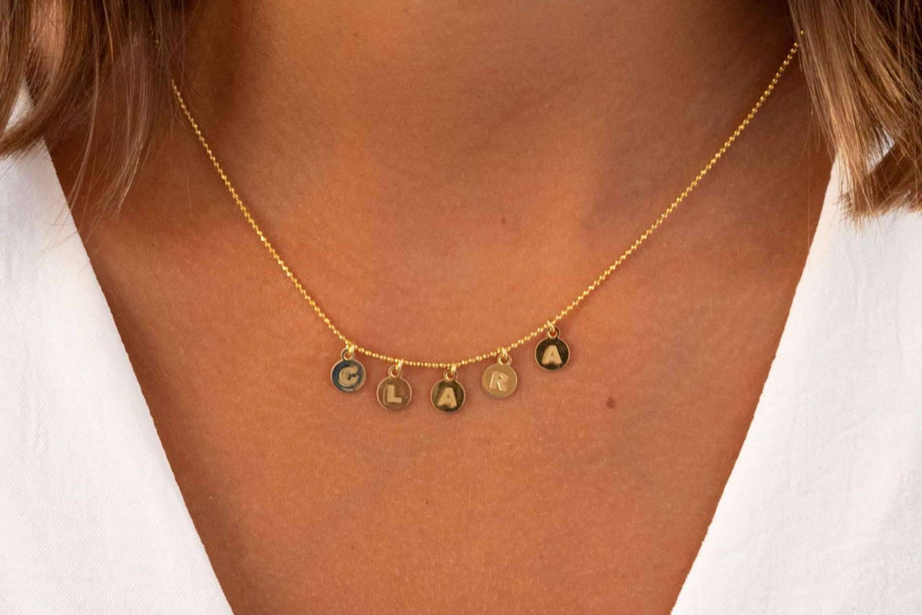 Anitials y su extenso catálogo de collares con iniciales