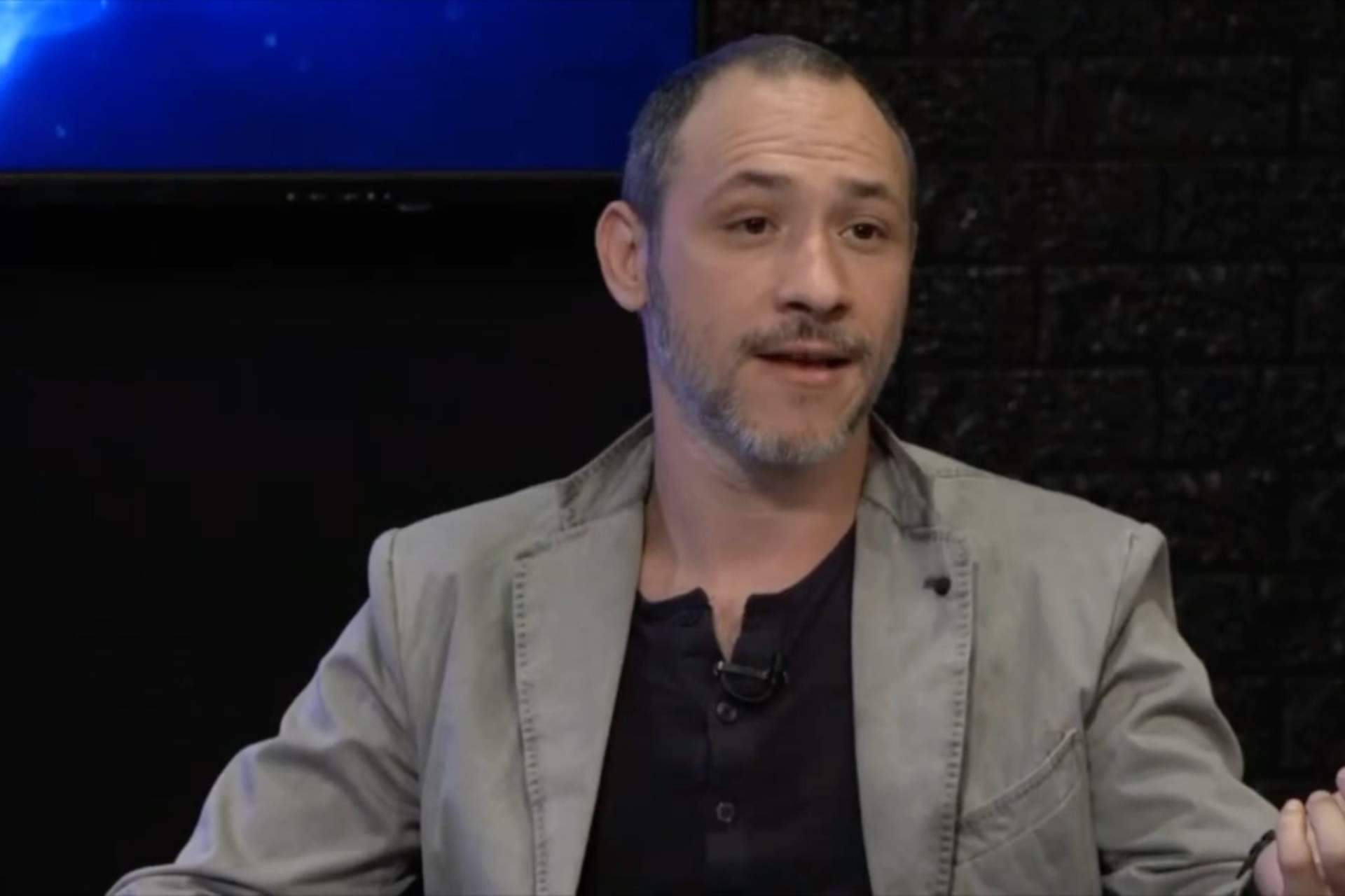 El CEO y fundador de CMAglobal, Nicolás Bosman, imparte un curso de venta inmobiliaria eficaz