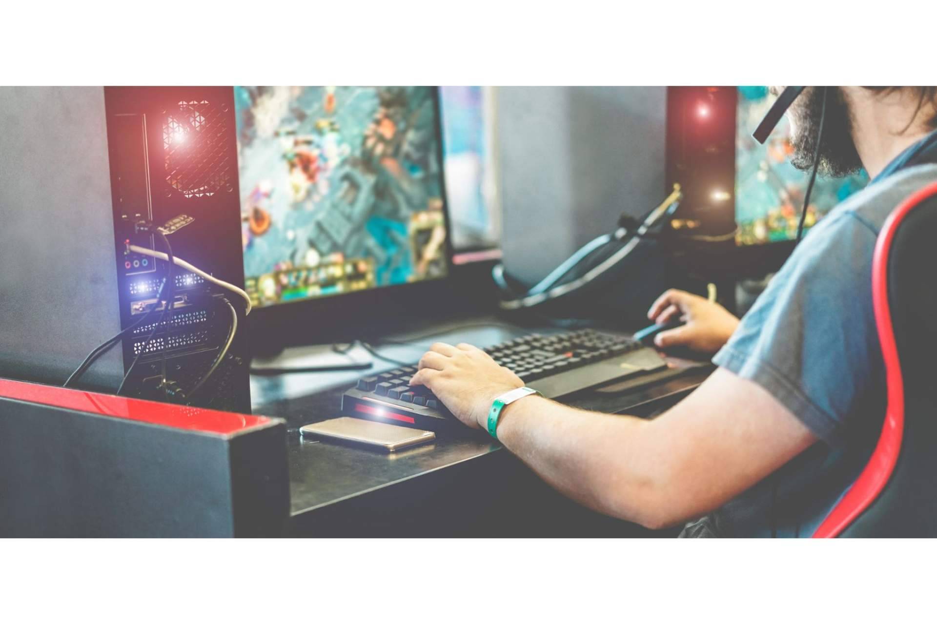 Asesoría legal para creadores de contenido con MCR-Agency