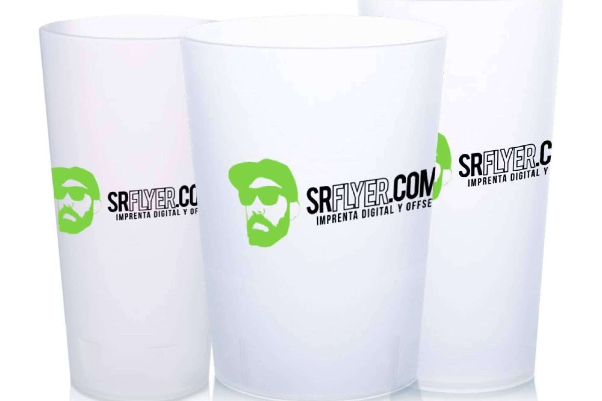 Vasos de plástico personalizados y reutilizables con SrFlyer