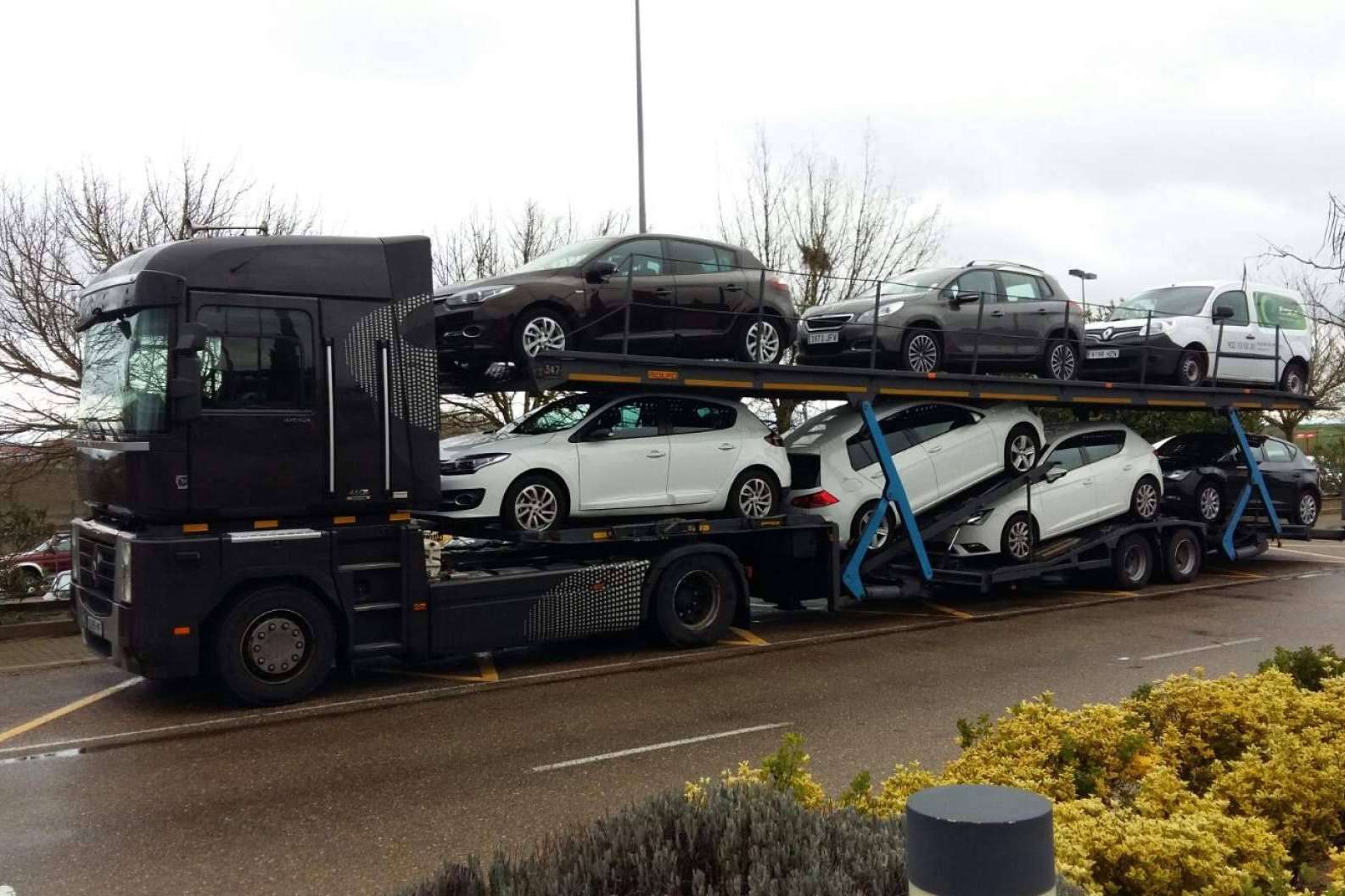 ¿Qué semirremolque es necesario al dedicarse al transporte?