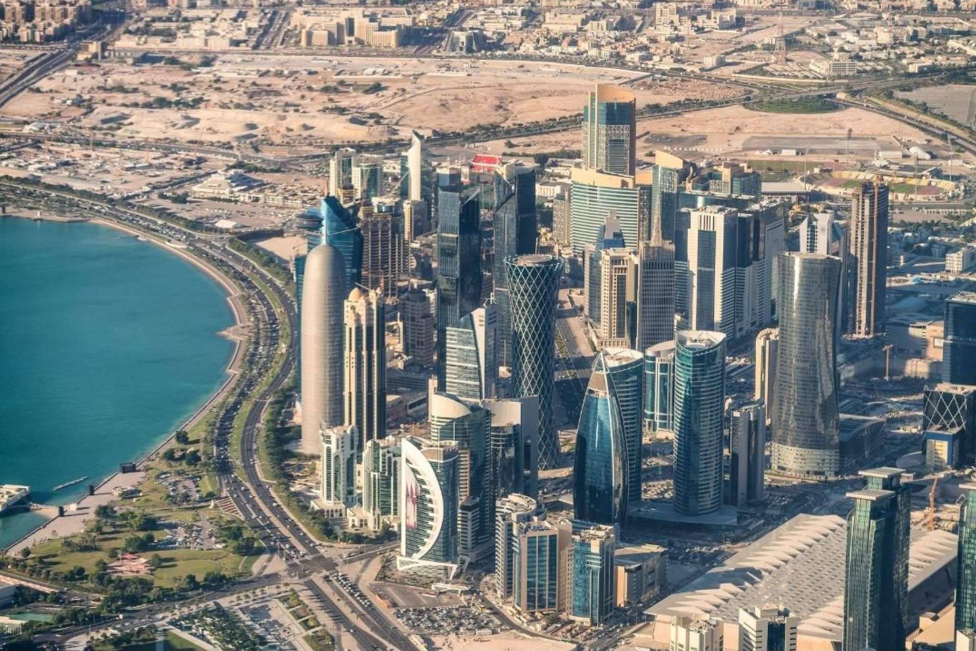 Trasladarse a Qatar sin preocupaciones, con el servicio de mudanzas a Medio Oriente de Redmoving