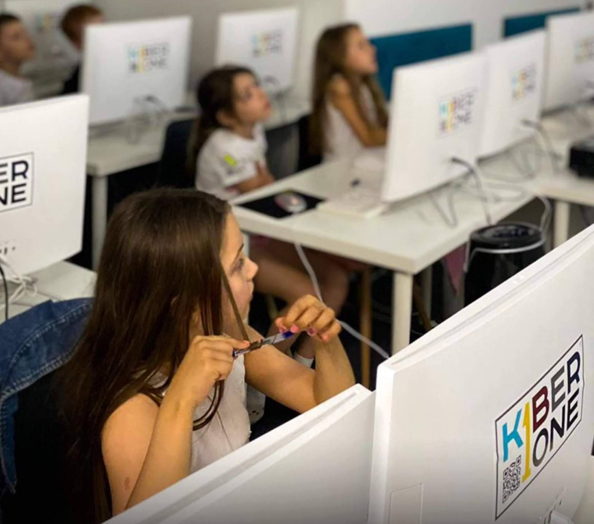 La importancia de la capacitación en IT para el futuro exitoso de los niños, por KIBERone