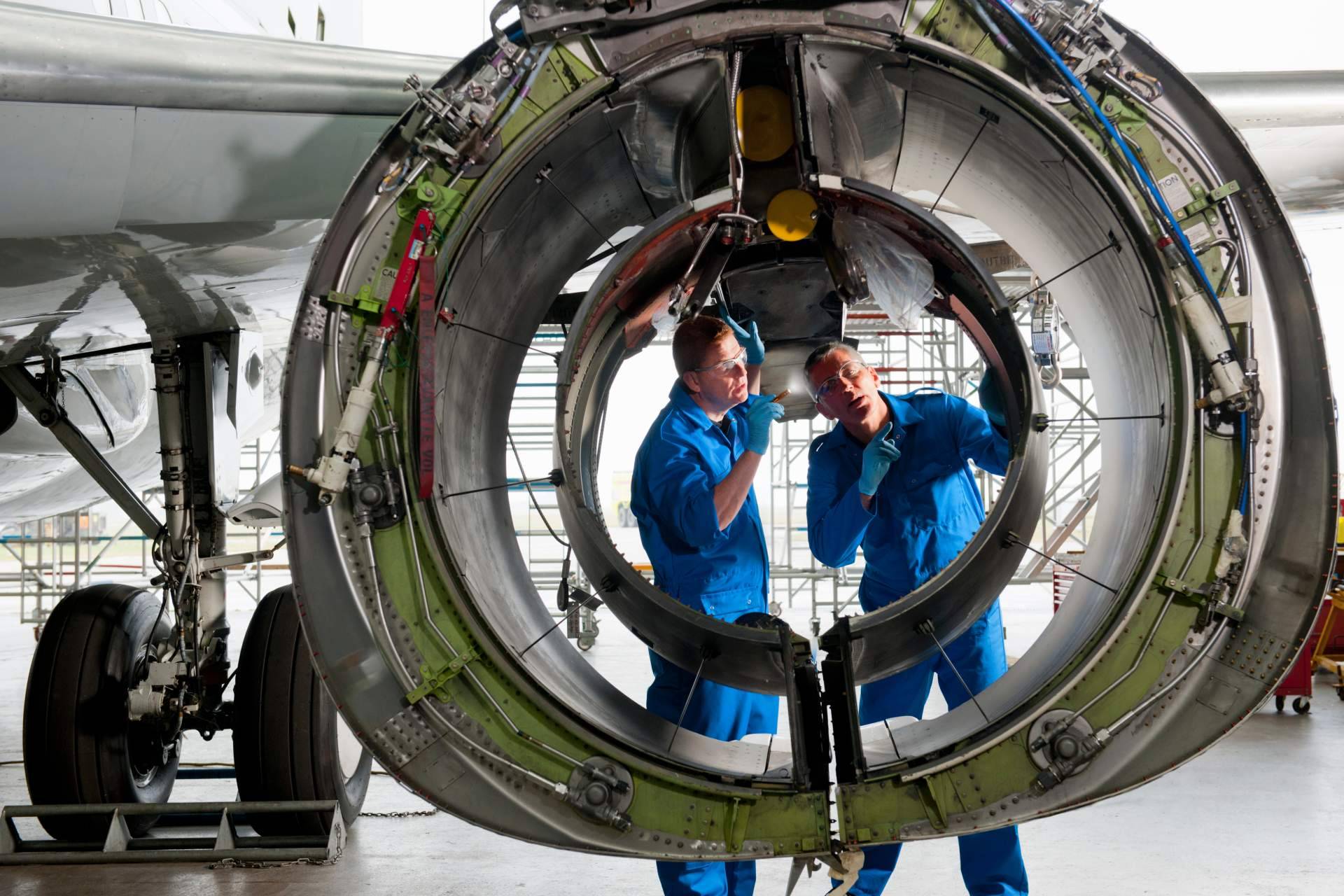 Máster en prevención de riesgos laborales con ISEB