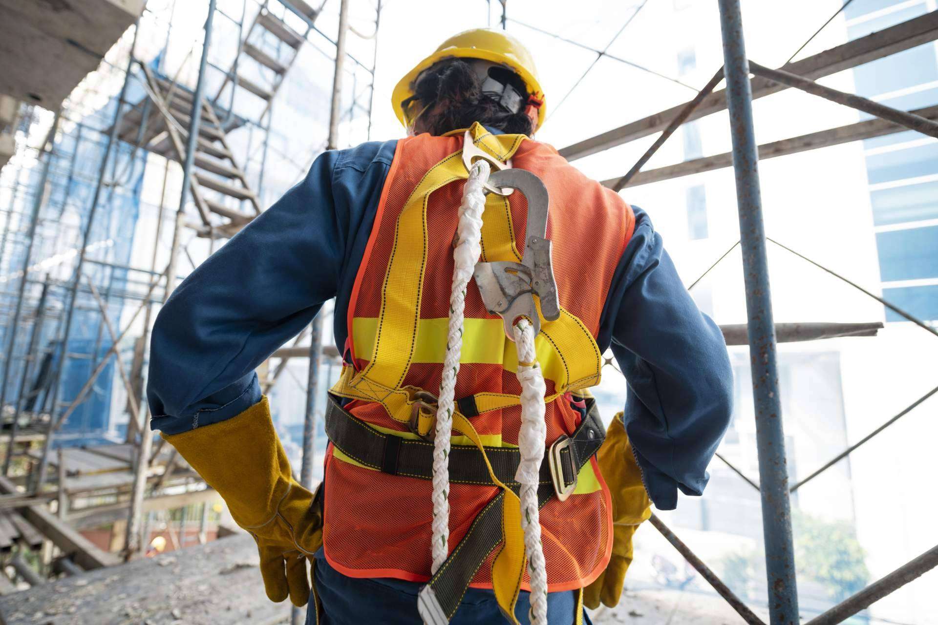 Riesgos laborales; los sectores más peligrosos y las cifras que siguen alarmando