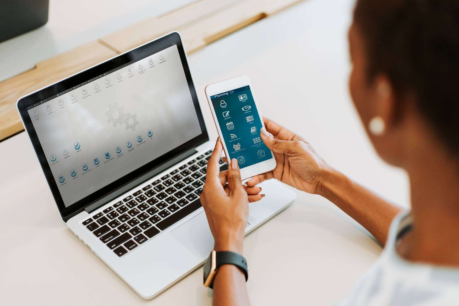 ¿Cómo elegir una app de control horario eficaz en RRHH?