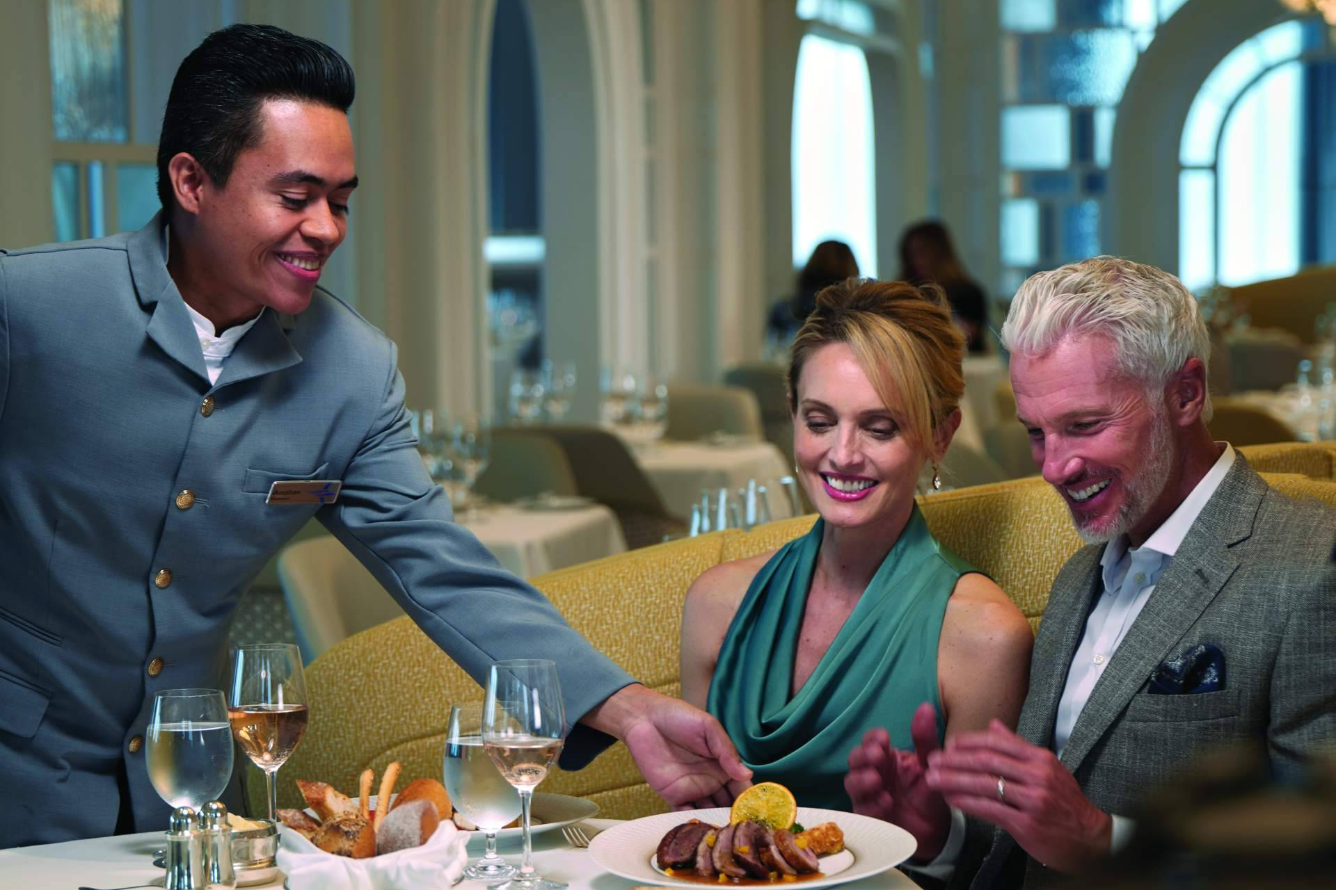 Oceania Cruises inspira una nueva forma de viajar en 2026; bienestar, alta cocina y rutas épicas