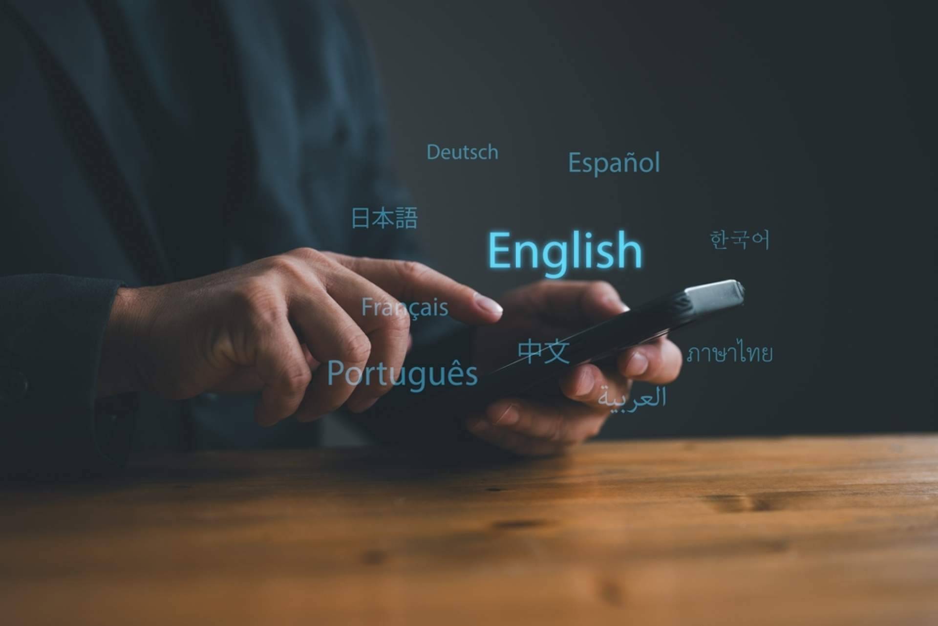 Pronto Translations destaca las limitaciones persistentes de la traducción con IA en 2026 y reafirma el papel esencial de los traductores humanos profesionales