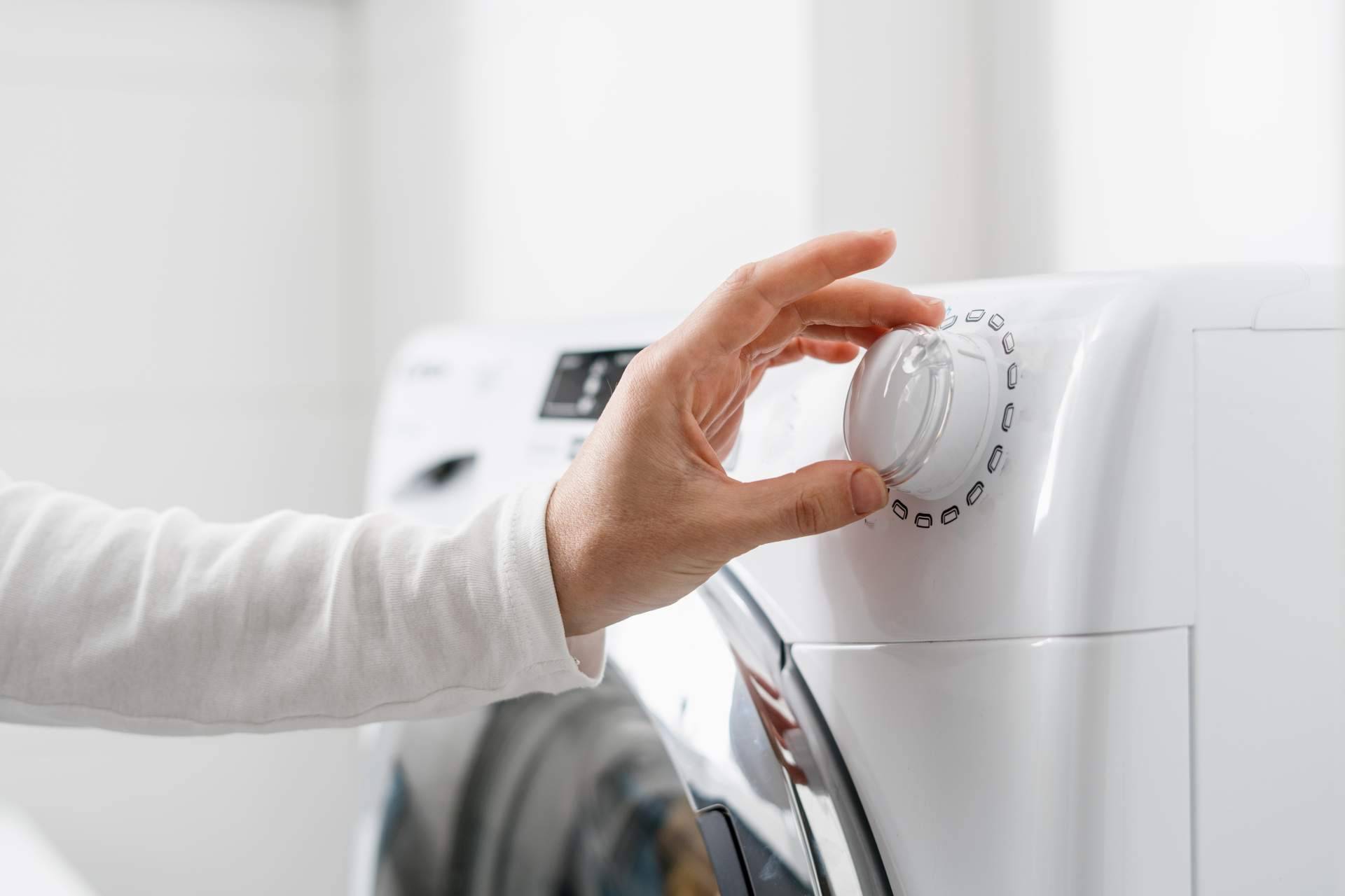 El uso de piezas originales prolonga la vida útil de los electrodomésticos en la provincia con Reparación Lavadoras Aeg Cádiz