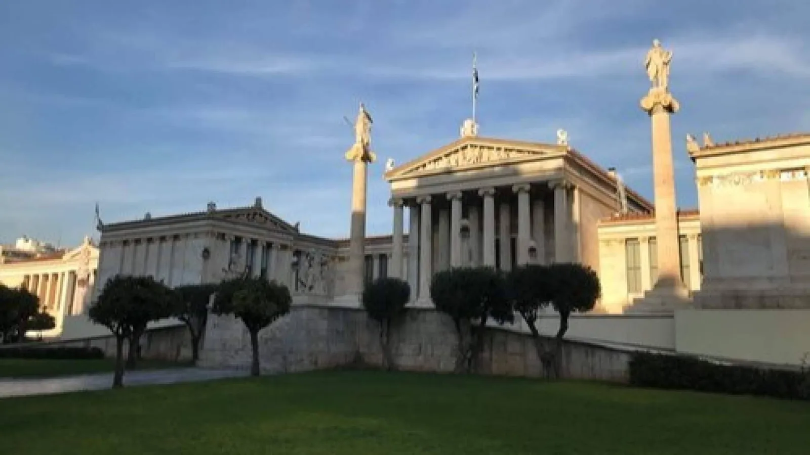 La otra cara de Atenas; cuatro lugares para descubrir sus mitos más allá de la Acrópolis